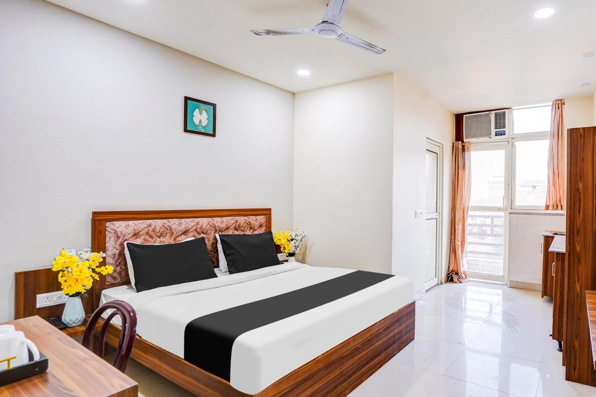 Super Collection O Sector 104 Noida Hotel Exterior foto